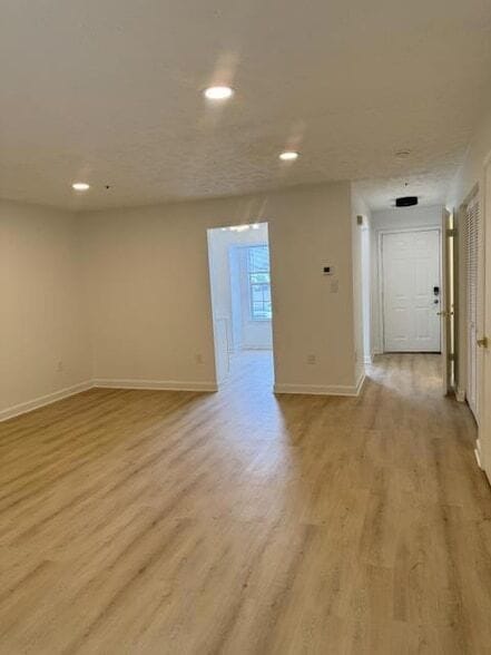 Photo - 172 Azalea Ct