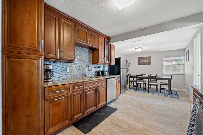 Photo - 5805 N 43rd St Unit ID1244333P