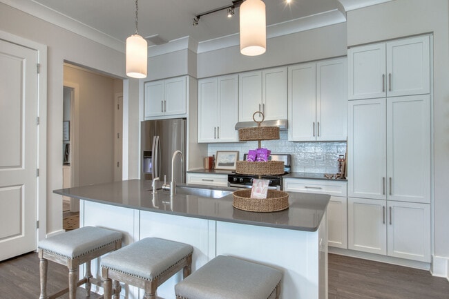 Photo - Vickers Roswell