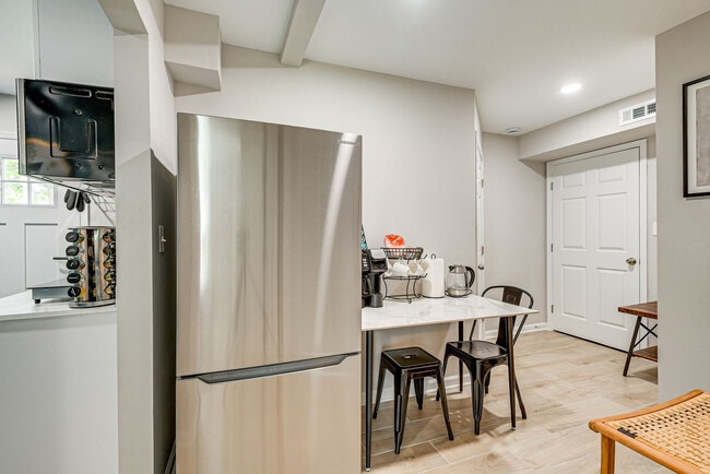 Photo - 6604 Oak St Unit SI ID1546158P