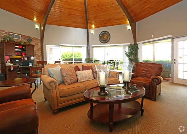 Clubroom - Fountaingate