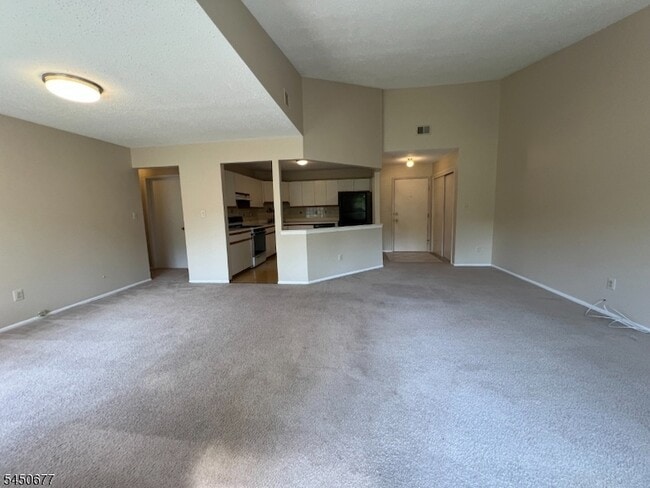 Photo - 179 Drake Ln