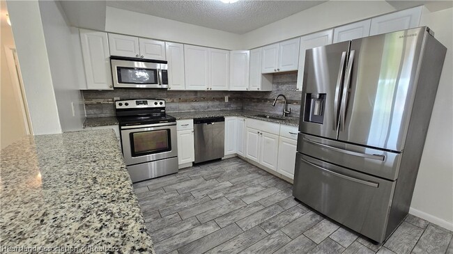 Photo - 1552 Cedarbrook St