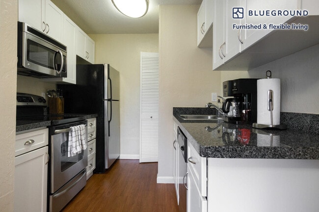 Photo - 877 Heatherstone Way Unit FL2-ID1668