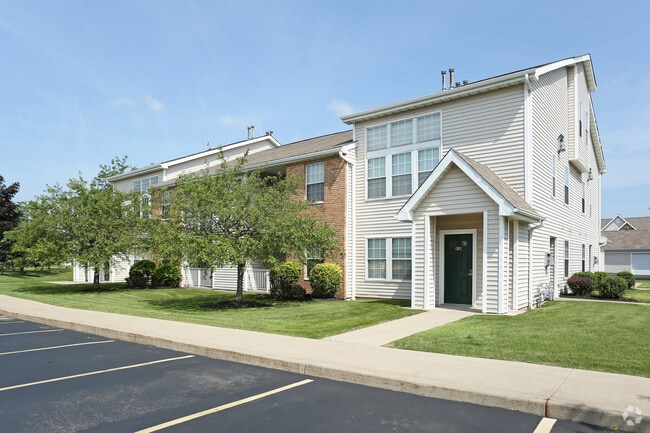 Windsong Place Apartments - Windsong Place Apartments