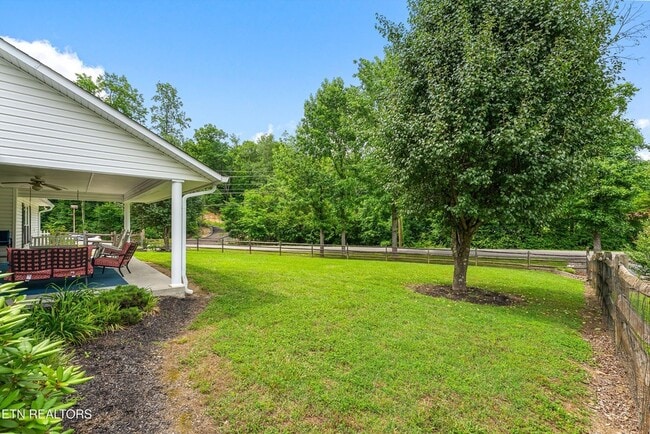 Photo - 519 Country Oaks Dr