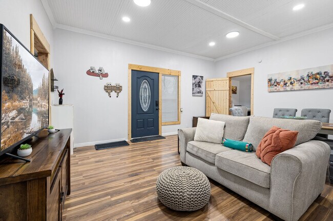 Photo - 1701 E Old Prairie Creek Rd Unit ID1221922P