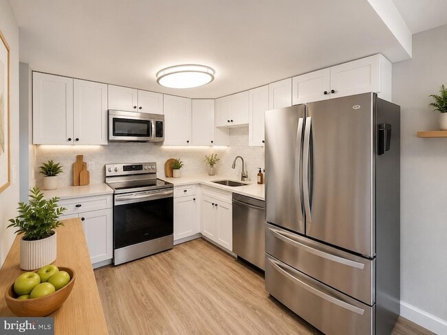 Photo - 18428 Point Seneca Pl