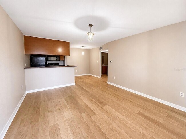 Photo - 203 Lake Parsons Green Unit 108