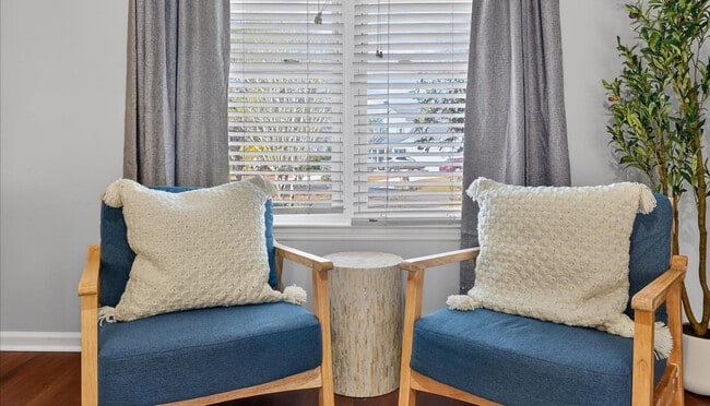 Photo - 123 Turnbuckle Ct Unit SI ID1438533P