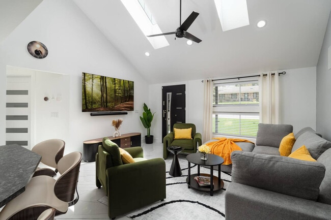 Photo - 4016 Eaton Dr Unit ID1232695P