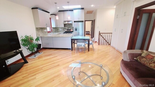 Photo - 64-47 Dieterle Crescent Unit 2