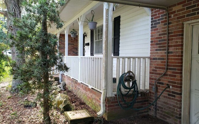 Photo - 506 SW Tularosa Ln