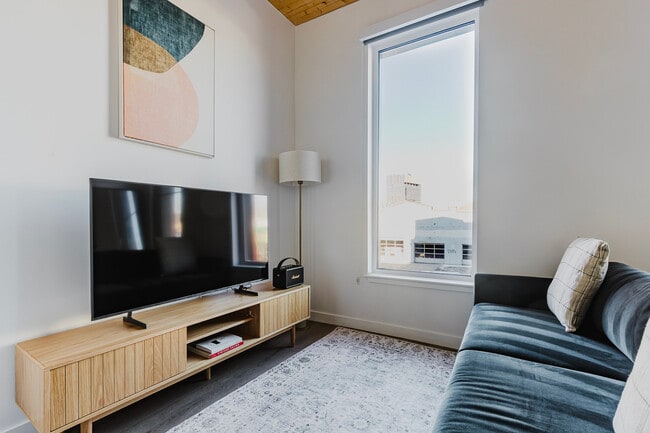 Photo - 154 Broadway Unit FL2-ID1107