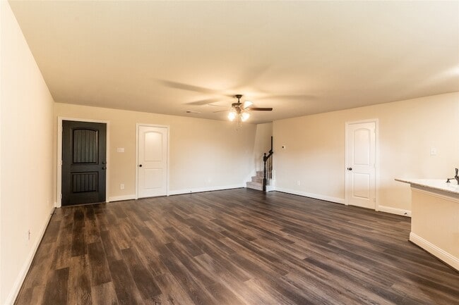 Photo - 6814 Topaz Dr