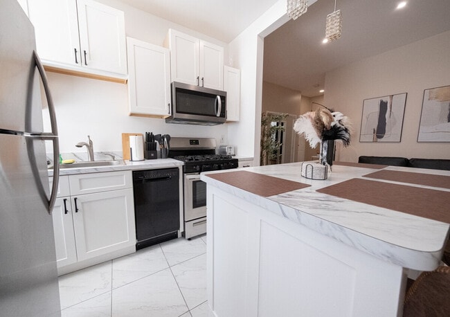 Photo - 245 W 113th St Unit SI ID1351250P