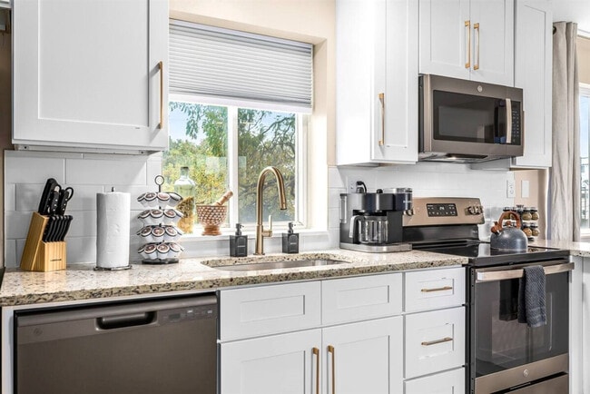 Photo - 18308 Mesle St Unit ID1032362P