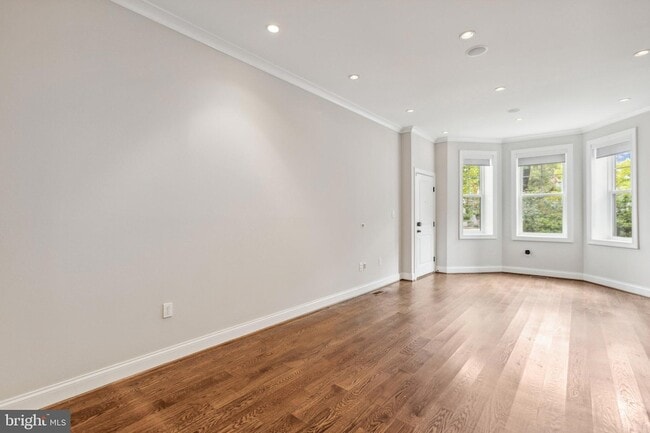 Photo - 39 U St NE