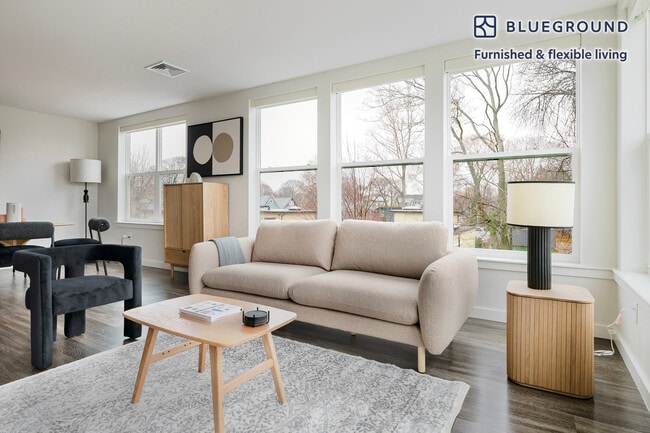 Building Photo - 1 Whittemore Ave Unit FL3-ID1278