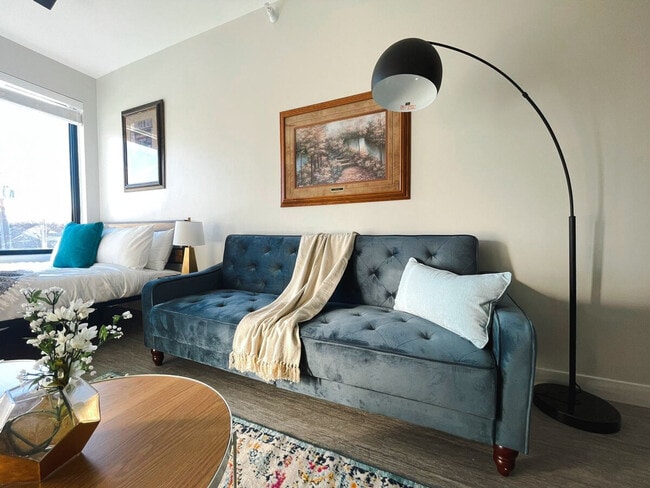 Photo - 2530 University Ave Unit ID1036850P