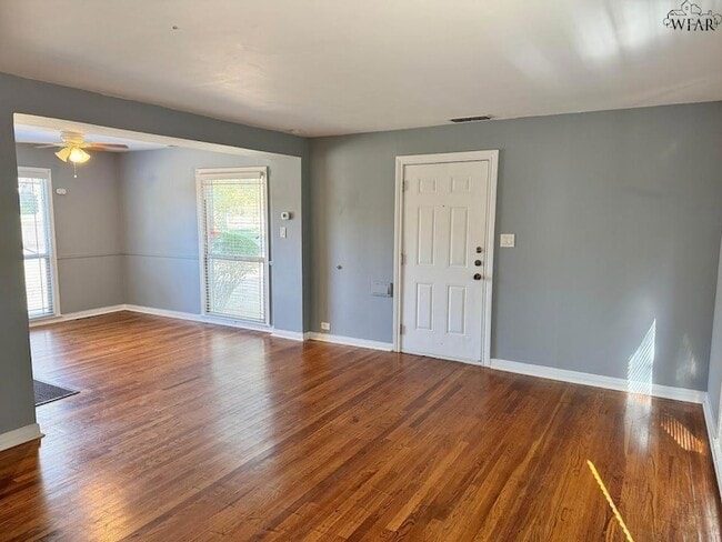 Photo - 1801 Rose St