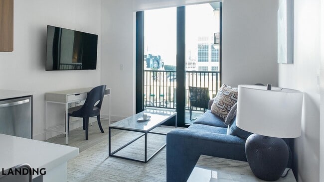 Photo - 1007 S Mint St Unit 721