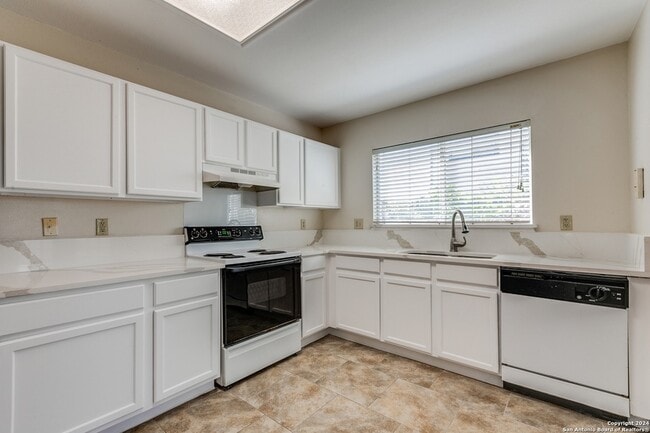 Photo - 5002 River Kenton