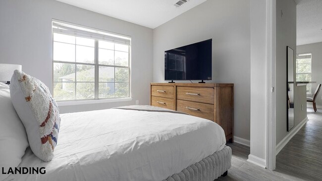 Photo - 100 Peyton Pl SW Unit 4202