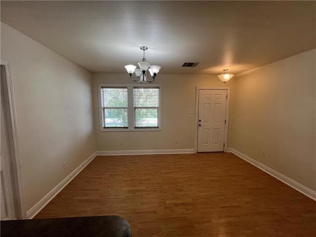 Photo - 1008 Community St