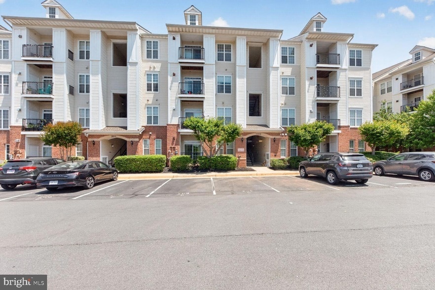 Photo - 21228 McFadden Square Unit 314
