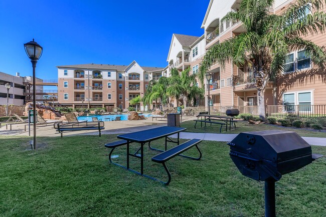 Photo - Bay Vista/Bay Vista Pointe