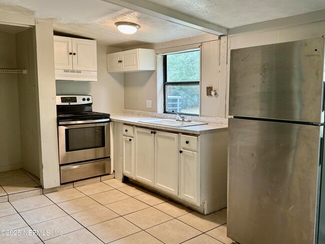 Photo - 5213 McManus Dr