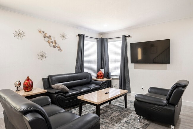 Photo - 1417 Elizabeth Ave Unit SI ID1585223P
