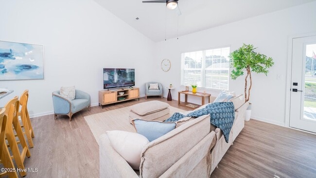 Photo - 128c Marcella Ln Ln Unit 102