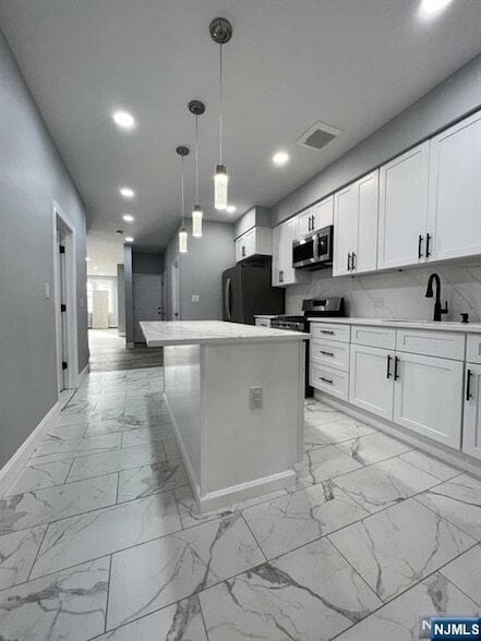 Photo - 326 70th St
