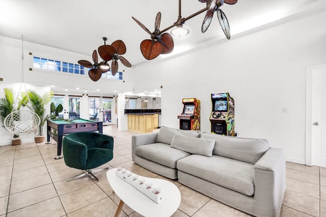 Photo - 19720 NE 26th Ave Unit ID1372324P