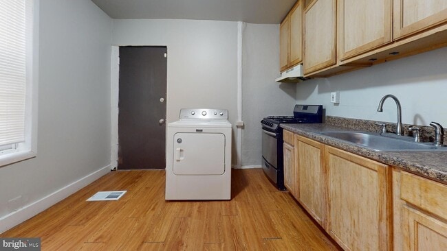 Photo - 235 E Phil Ellena St