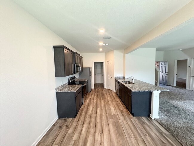 Photo - 752 Saratoga Dr