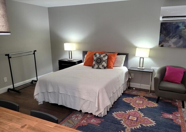 Photo - 815 Clay St Unit Apt A