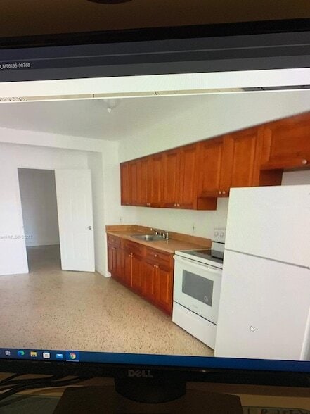 Photo - 1414 N J St