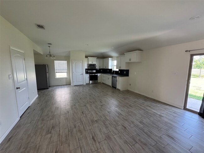 Photo - 3409 Sandstone Dr