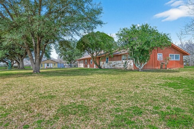 Photo - 403 Wrangler Rd