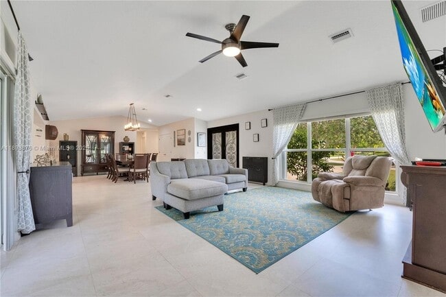 Photo - 15300 SW 164th St