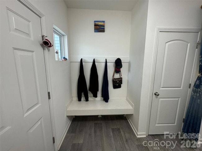 Photo - 574 Scotch Meadows Loop