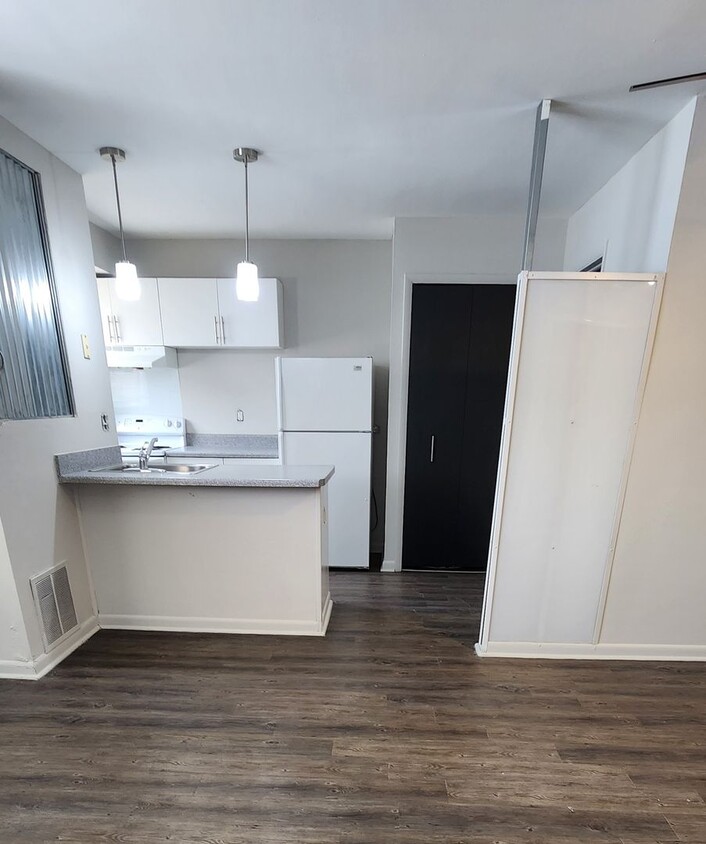 Floor Plan - Center Street Place - Studio