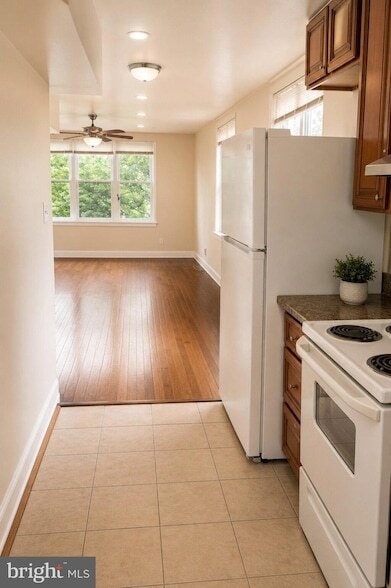 Photo - 63 Galveston Pl SW Unit 3