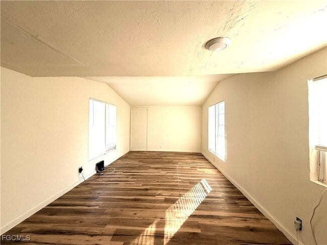 Photo - 8115 Tolles Dr