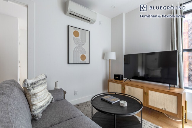 Photo - 236 W 10th St Unit FL4-ID1334