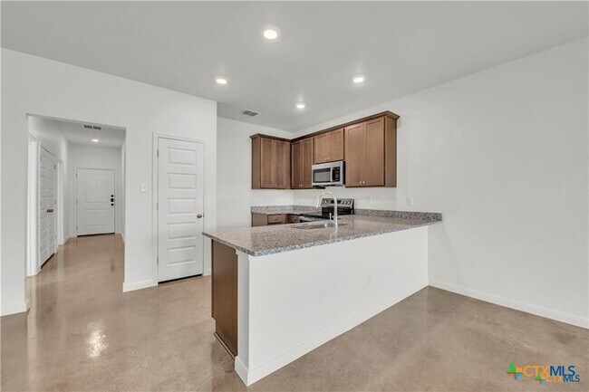 Photo - 2906 Quail Trail Unit B