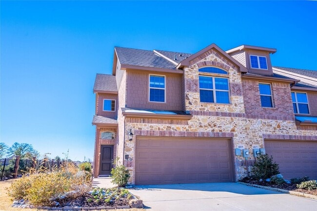 Building Photo - 6819 Topaz Dr